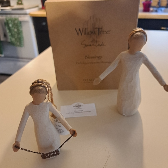 Willow Tree Bundle Of 2 - Blessings - Picture 13 of 14